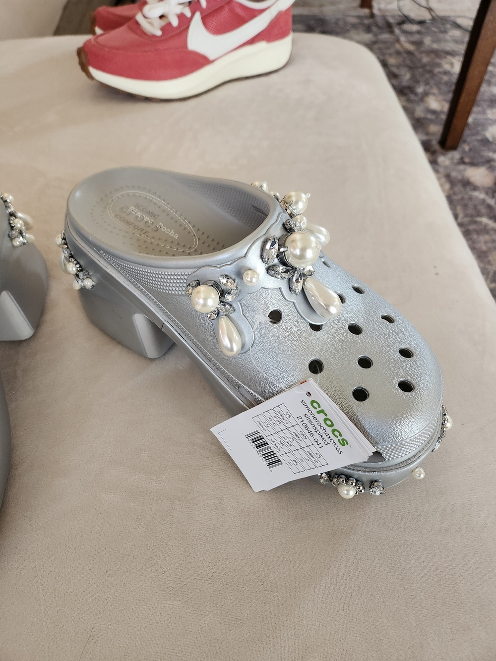 CROCS Silver Jeweled Pearl-Embellished Clog Sandals - Picture 5 of 8